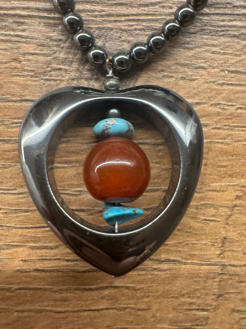 COLIER SUPERB HEMATIT ,CARNEOL ,TURCOISE , MODEL DEOSEBIT MADE IN ITALY