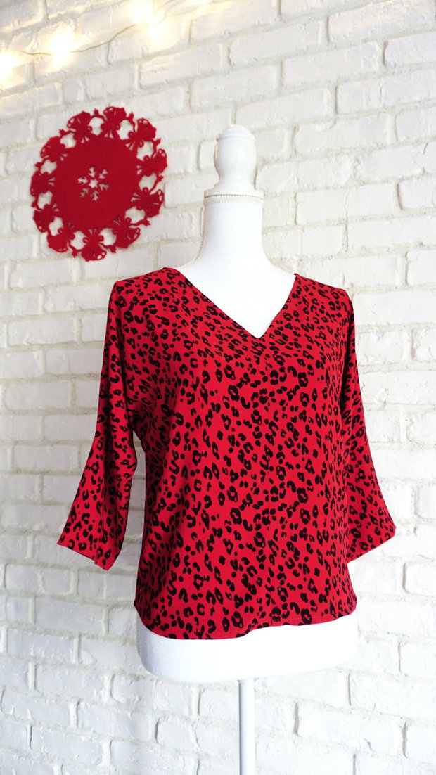 Bluza Animal Print Rosu cu Negru
