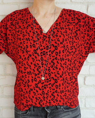 Bluza Animal Print Rosu cu Negru