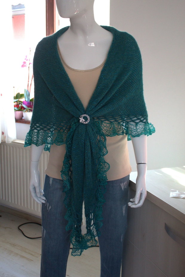 Șal triunghiular tricotat manual din mohair, lurex și fir cu efect Verde