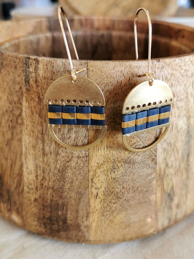 Cercei dangle cu Tila albastru si aur 24k, tortite placate cu aur
