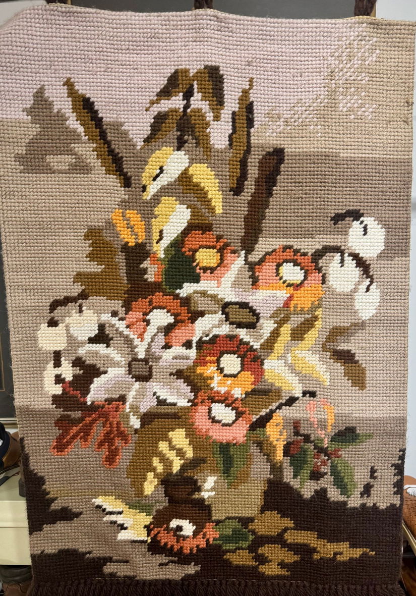 SUPERB PERETAR CUSUT MANUAL,SUPORT LEMN,VINTAGE ,GERMANIA