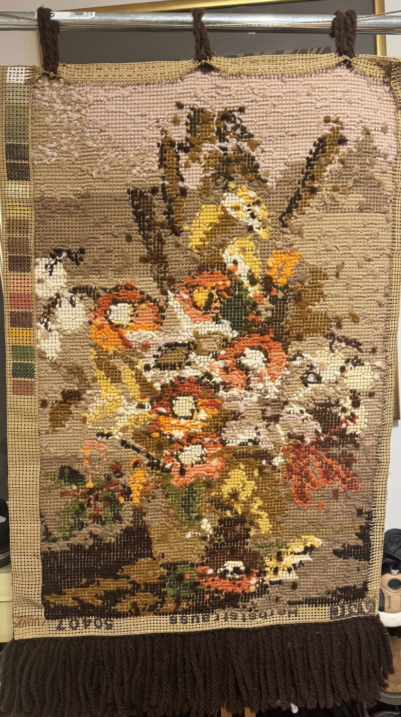 SUPERB PERETAR CUSUT MANUAL,SUPORT LEMN,VINTAGE ,GERMANIA