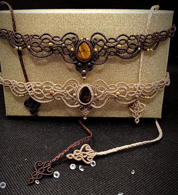 Colier choker micromacrame cu ochi de tigru