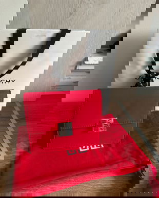 PORTFARD GIVENCHY NOU AMBALAJ ORIGINAL