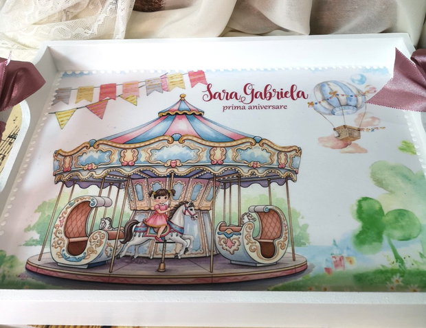 Set personalizat pentru turta/ taierea motului fetite - tema carusel