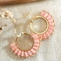 Cercei rotunzi cu margele Tila roz, cercei handmade boho