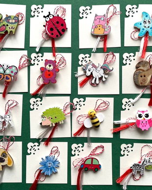 Martisor, brosa figurine din lemn