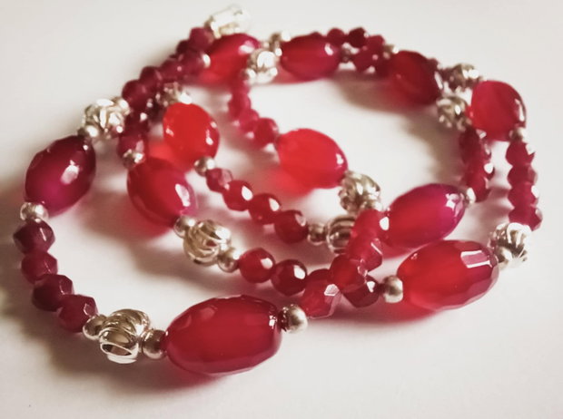 Minunatele Agate - Red