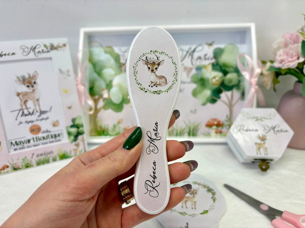Set aniversar personalizat 1 anisor - Bambi- Tavita turta si accesorii