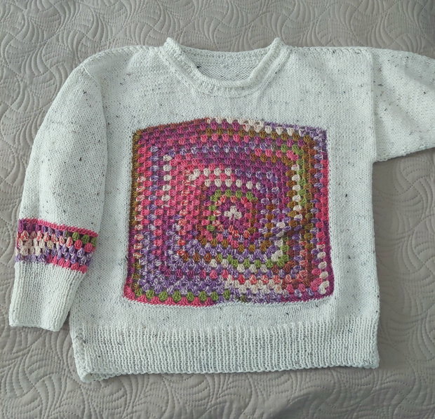 Bluza pulover tricotat și crosetat