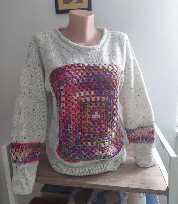 Bluza pulover tricotat și crosetat