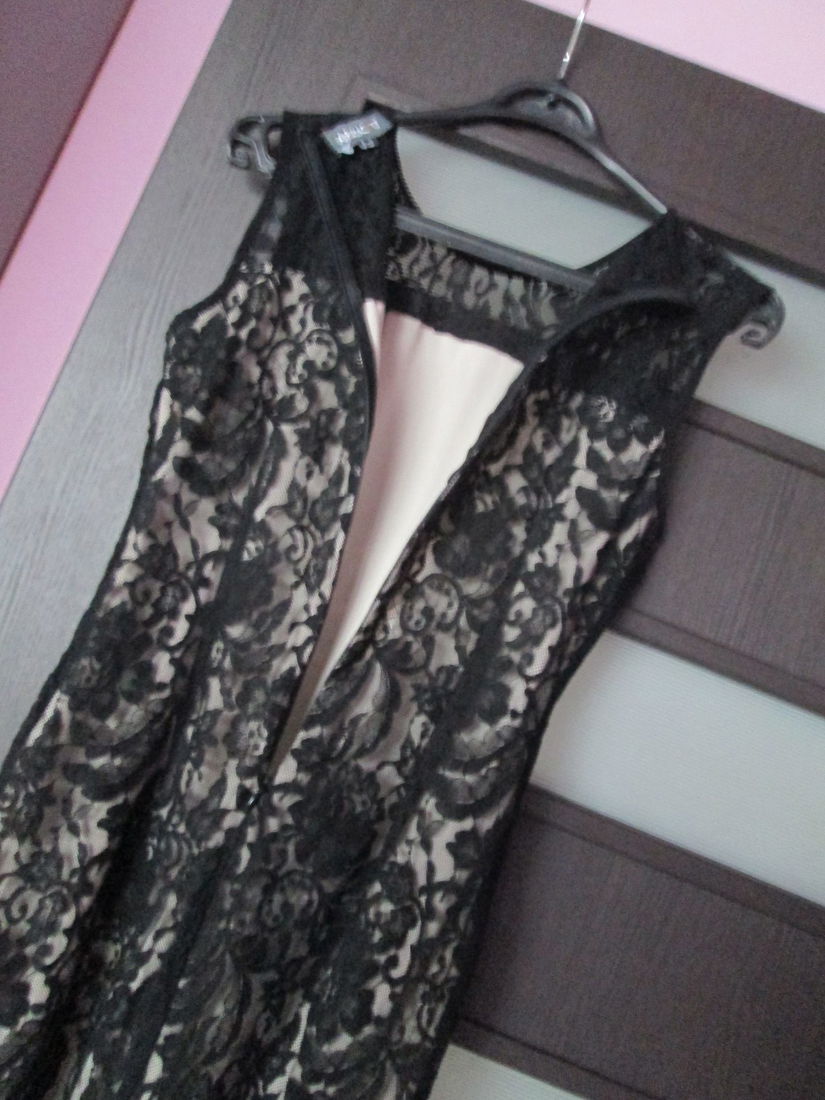 rochie dantelata eleganta Apricot S