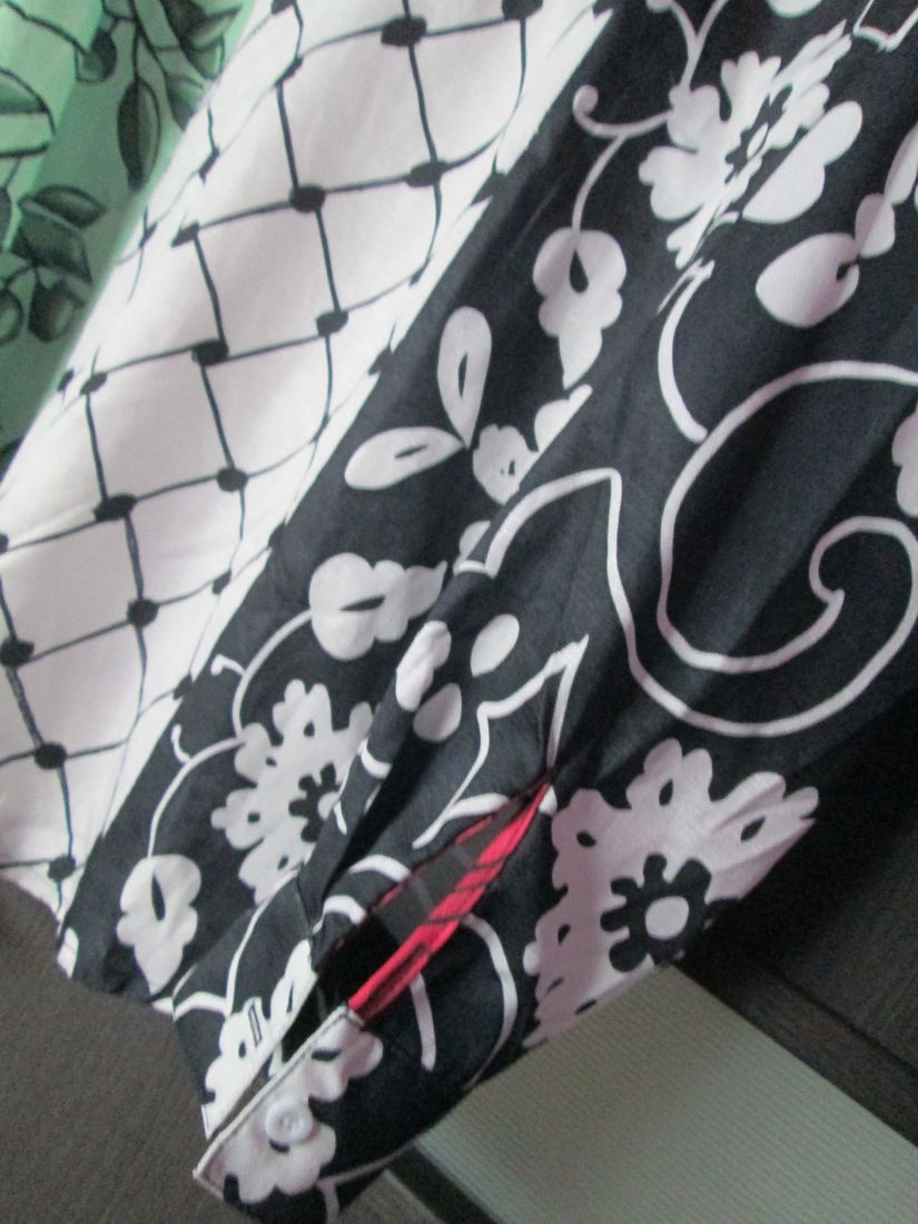 bluza colorata cu gluga M