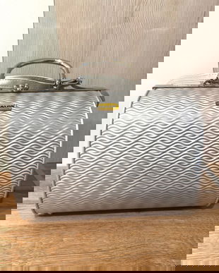 GEANTA METALICA PALOS,DEOSEBITA