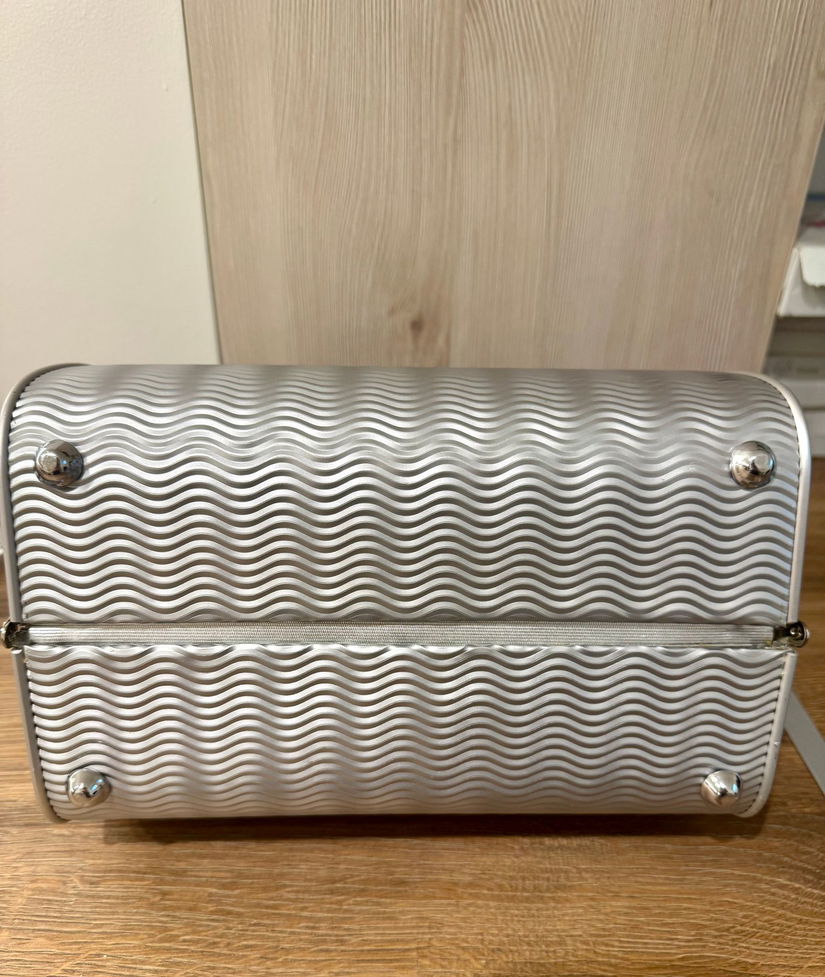 GEANTA METALICA PALOS,DEOSEBITA