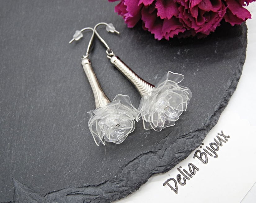 Cercei statement florali din plastic reciclat handmade, unicat (cod1371)