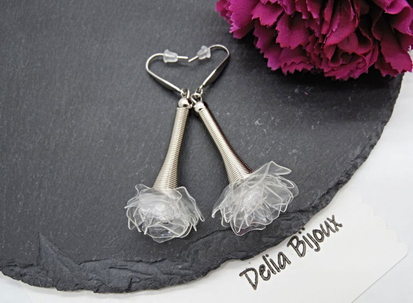 Cercei statement florali din plastic reciclat handmade, unicat (cod1371)