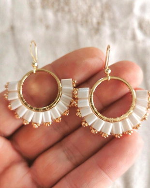 Cercei rotunzi cu margele Tila ivory, cercei handmade boho