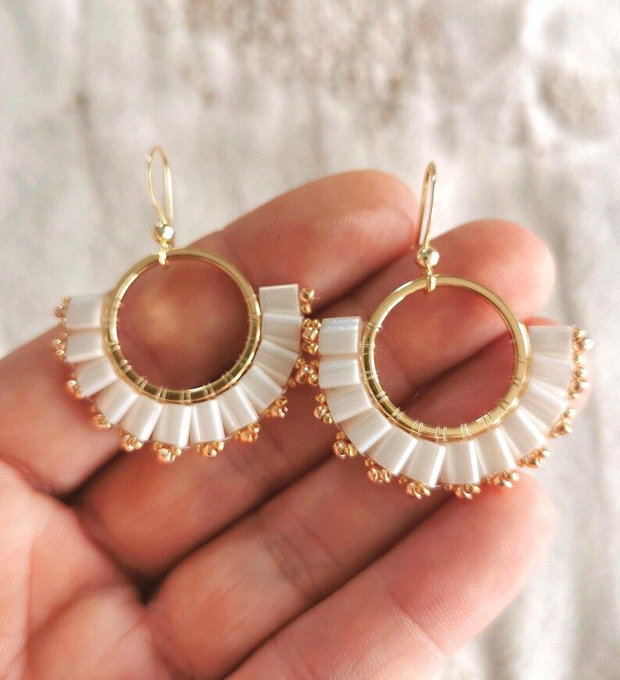Cercei rotunzi cu margele Tila ivory, cercei handmade boho