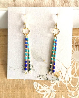 Cercei boho minimalisti cu margelute seed beads, cercei delicati handmade placati cu aur 14K