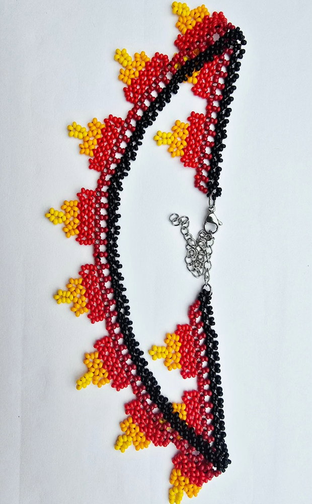 Colier Flăcări stil huichol