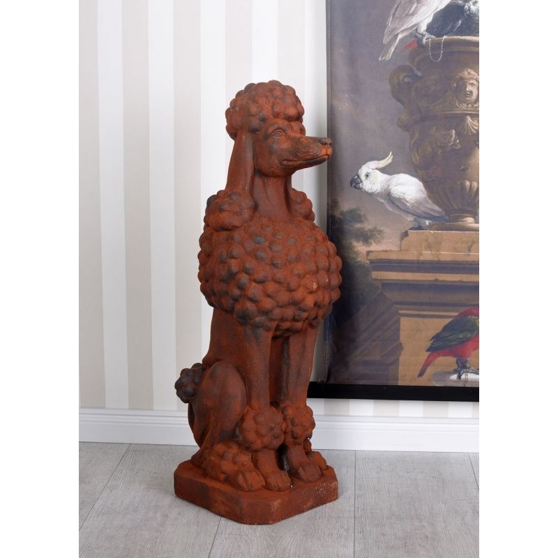 Statueta din rasini cu un pudel maro