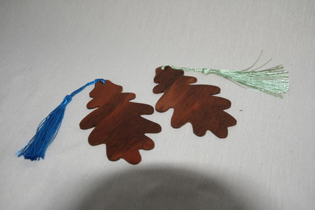 Semn de carte din lemn natural