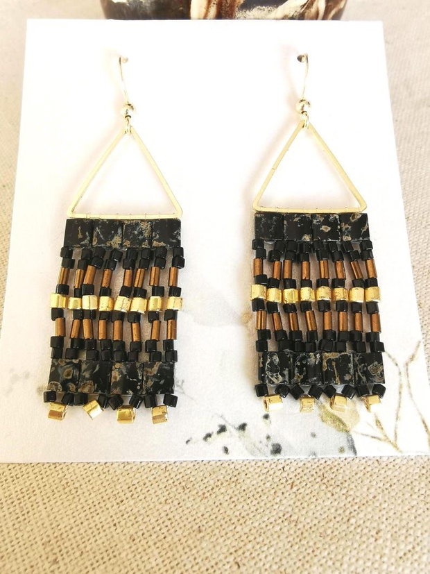 Cercei boho statement cu margele Miyuki Tila, cercei negri cu auriu