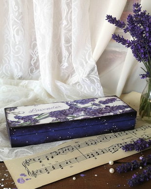 Cutia cu lavanda