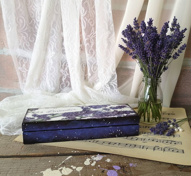 Cutia cu lavanda