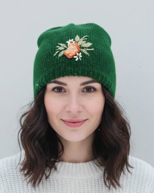 Caciulita handmade verde iarba
