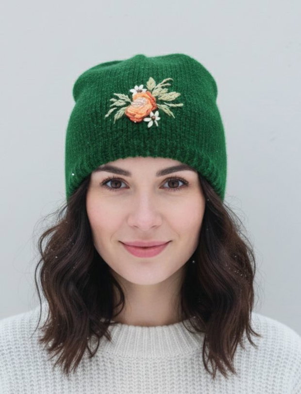 Caciulita handmade verde iarba