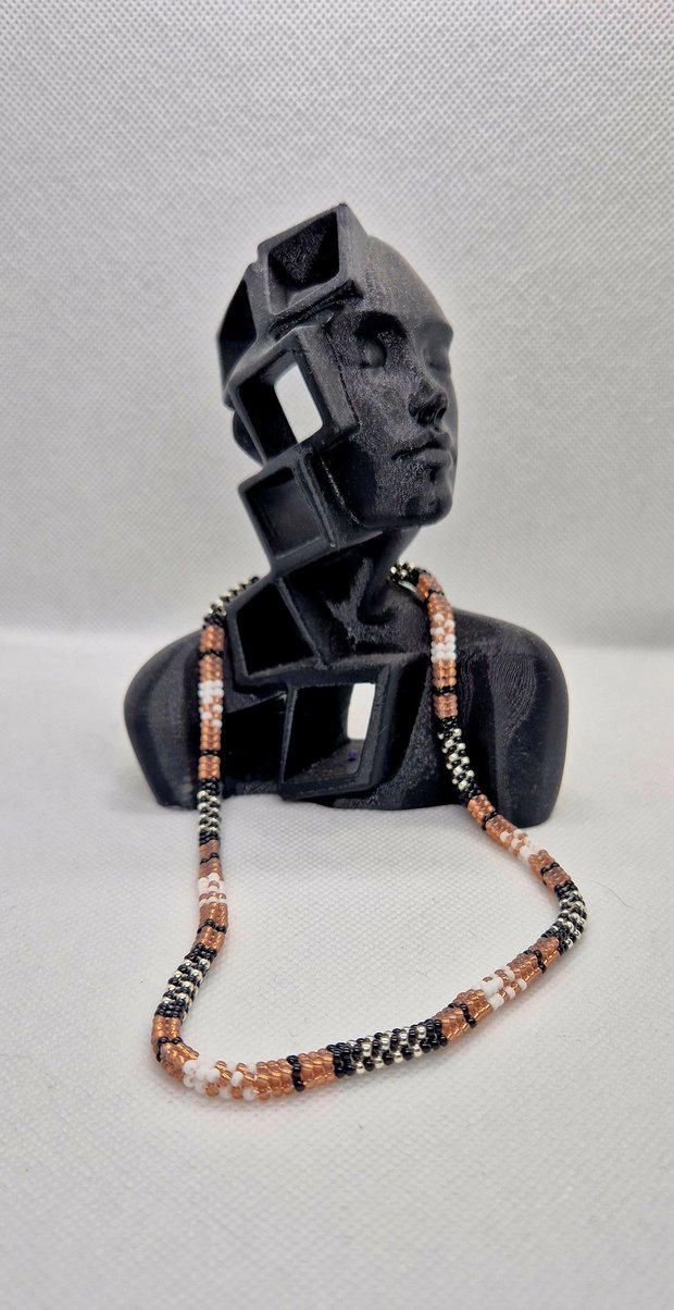 Chocker Mentawai maro