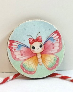 Martisor fetite, cu fluturas