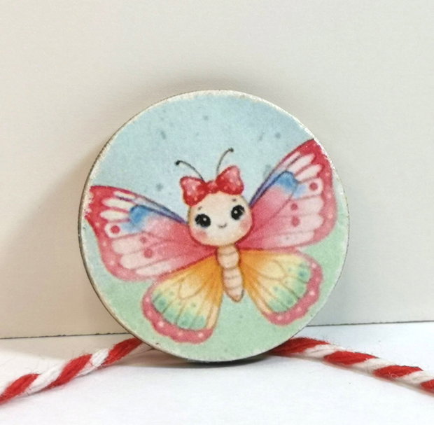 Martisor fetite, cu fluturas