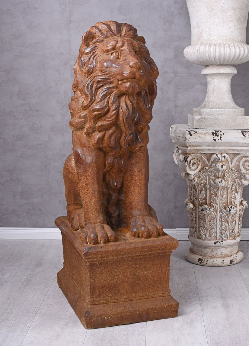 Leu-statueta din rasini speciale