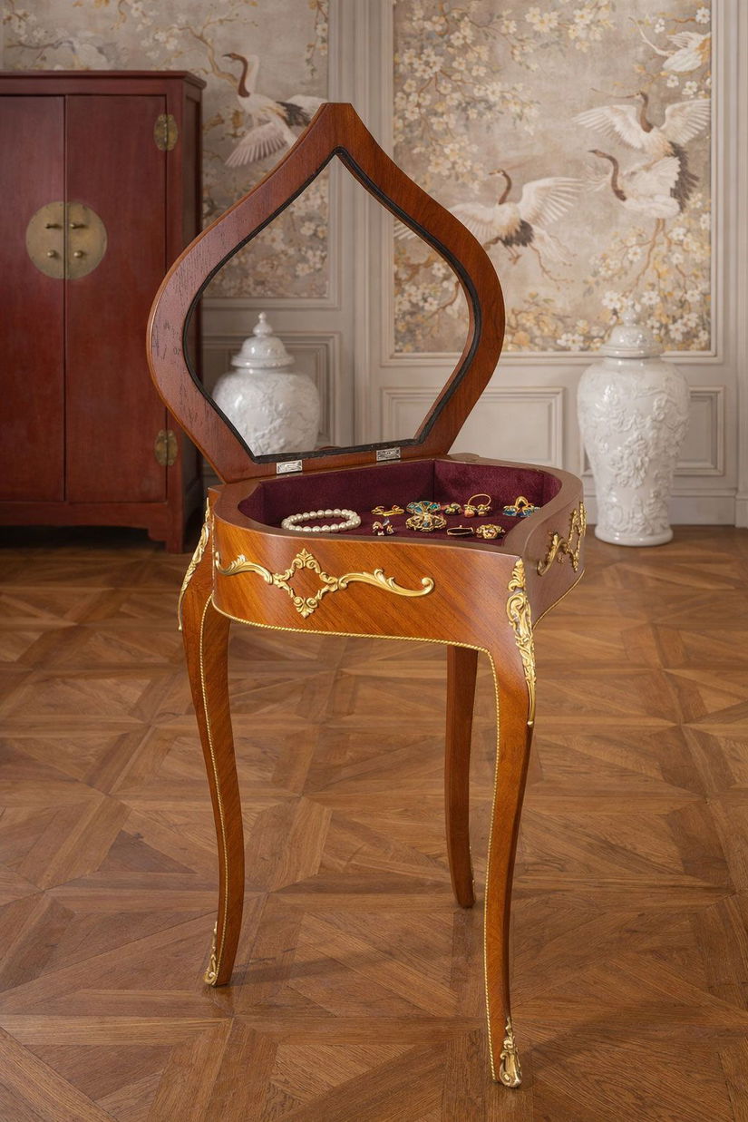 Vitrina bijuterii din lemn masiv furniruit