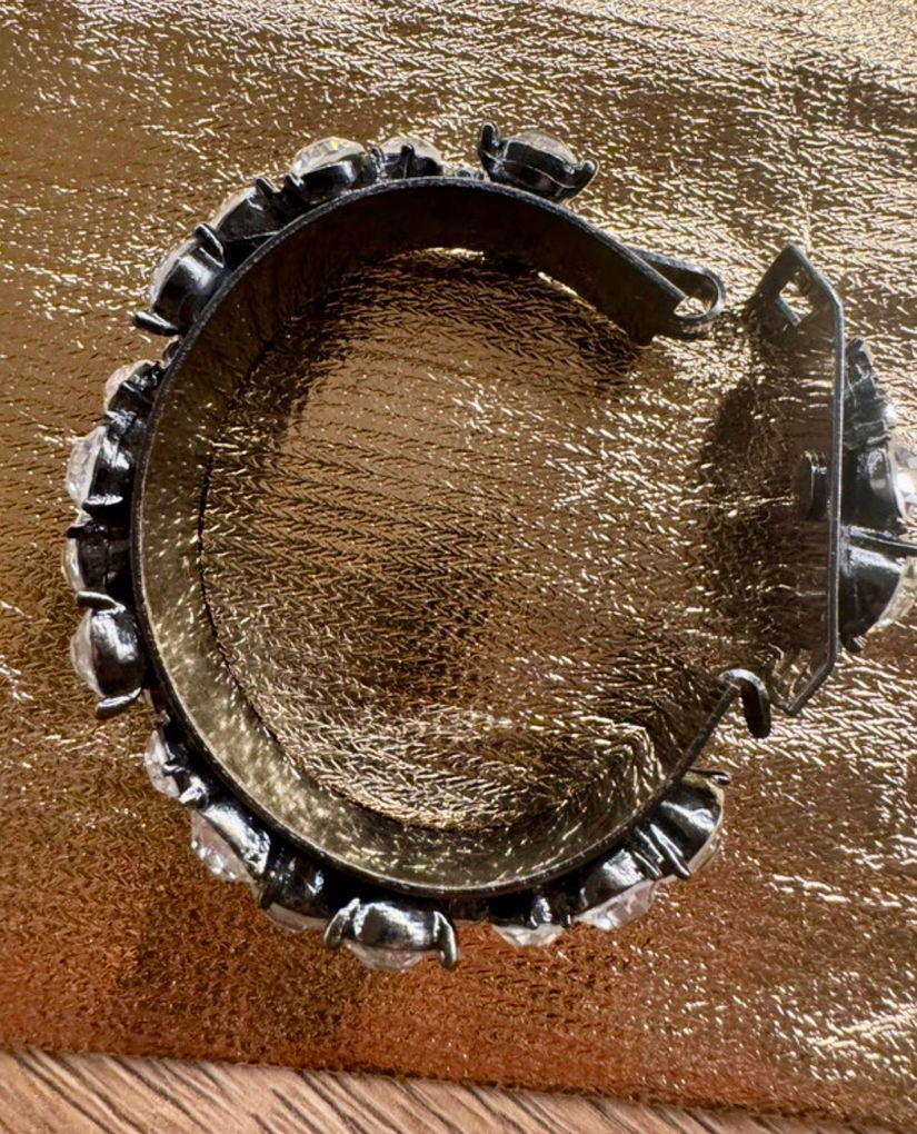 BRATARA VINTAGE SEMNATA J.CREW CRISTALE SUPERBA