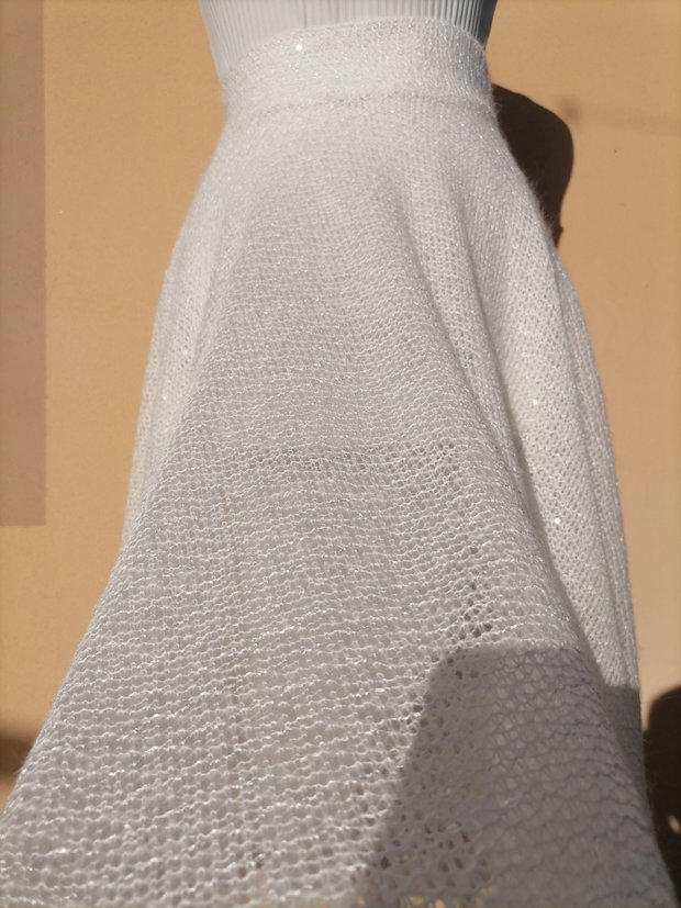 Fustă cloș handmade din tricot cu paiete elegantă și vaporoasă