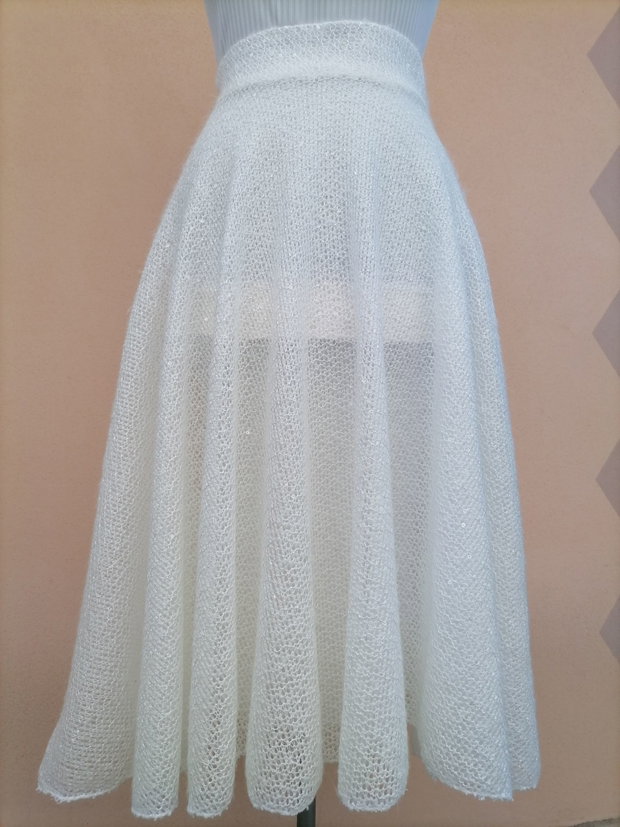 Fustă cloș handmade din tricot cu paiete elegantă și vaporoasă