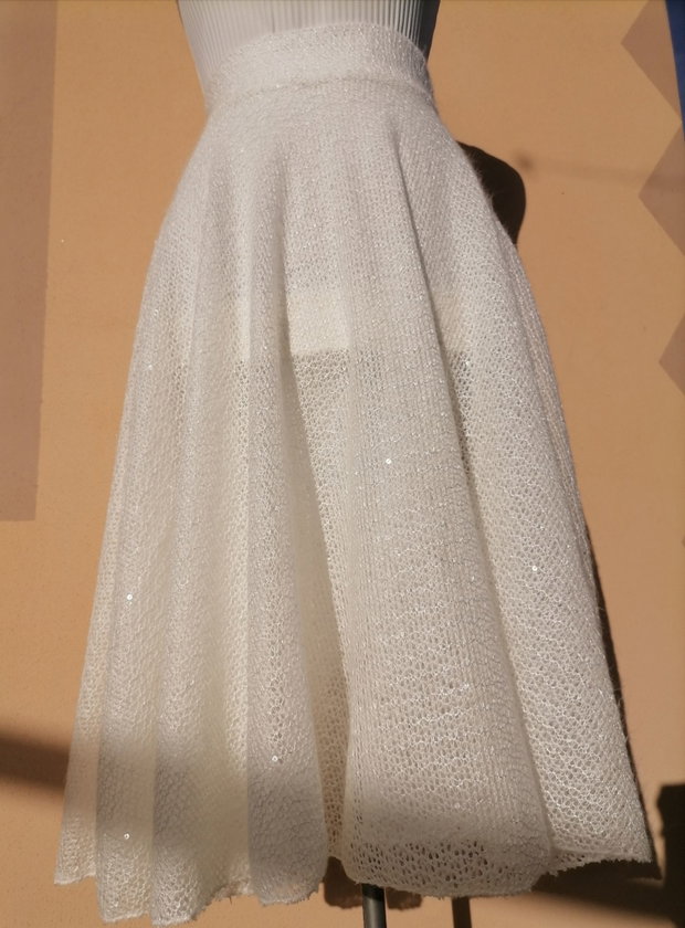 Fustă cloș handmade din tricot cu paiete elegantă și vaporoasă