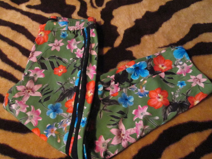 pantaloni colorati dame