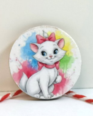 Martisor fetite cu pisicuta Marie