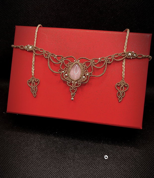 Colier Princess Delicat Micromacrame cu Cuart Roz