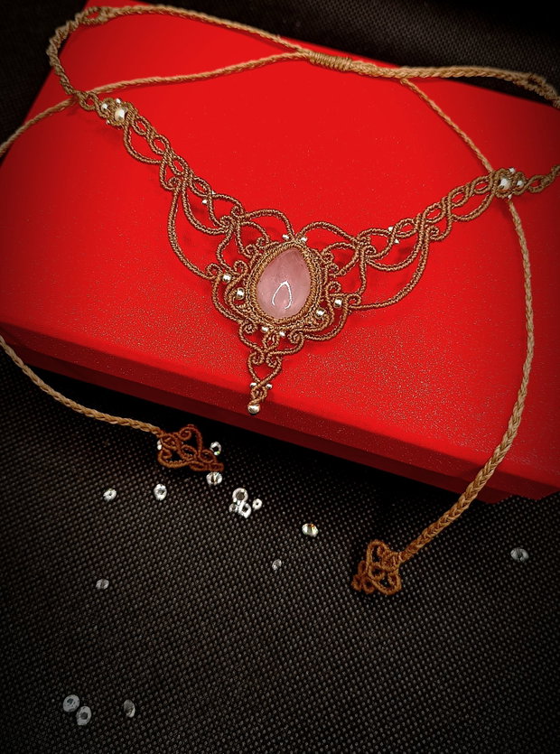 Colier Princess Delicat Micromacrame cu Cuart Roz