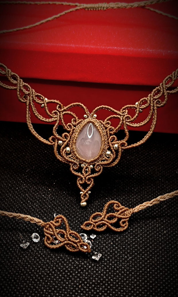 Colier Princess Delicat Micromacrame cu Cuart Roz