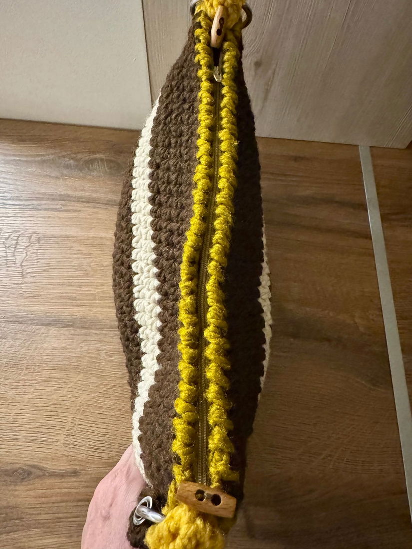 GEANTA  BOHO IMPLETITA DIN BLEND LANA 35/27 CM