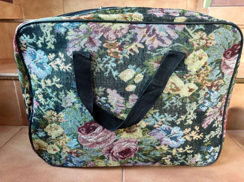 SET ELEGANT BEAUGENCY MOVITEX ,DE CALATORIE ,TAPISERIE 3 PIESE FRANTA