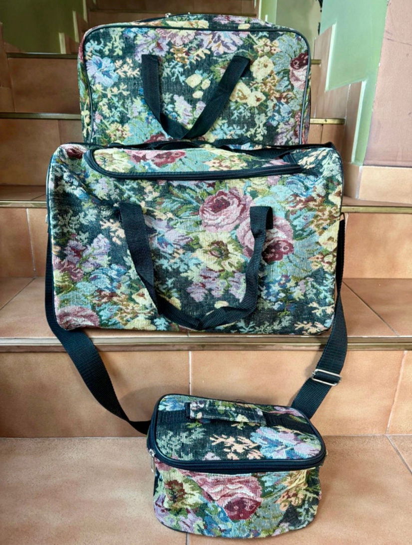 SET ELEGANT BEAUGENCY MOVITEX ,DE CALATORIE ,TAPISERIE 3 PIESE FRANTA